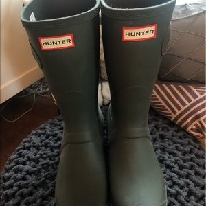 Army Green HUNTER Rainboots 🌨